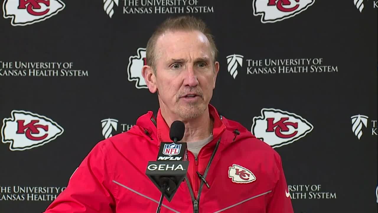 Steve Spagnuolo compares Joe Burrow to Tom Brady: 'He's on his way.'