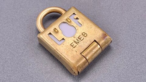 [1123] Vintage UK Electric Meter Lock Bypassed (Lowe & Fletcher)