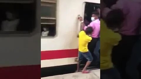 Risk எடுக்குறதெல்லாம் Rask சாப்டுறா மாதிரி