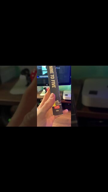 VHShorts [0039] 9 TO 5 [#shorts #theBACarchive #theVHSinspector]