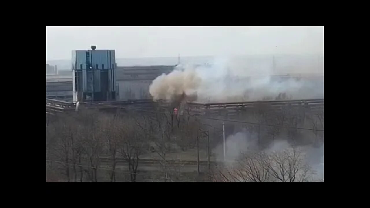 Russian & DPR Forces Using A Rocket Launcher On The Positions Of Nationalists At The Ilyicha Plant