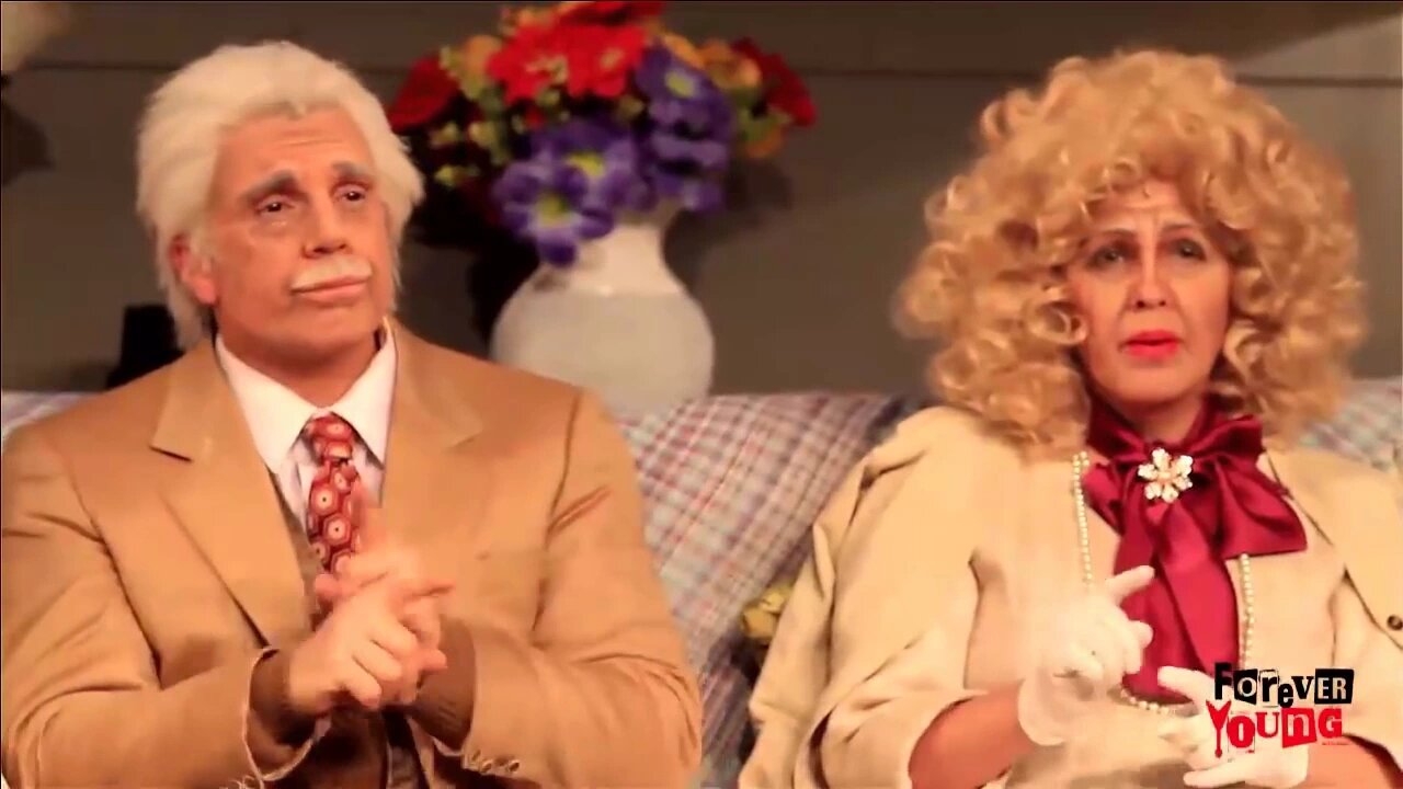 Em Cartaz: Carmo Dalla Vecchia e Paula Capovilla, da peça "Forever Young"