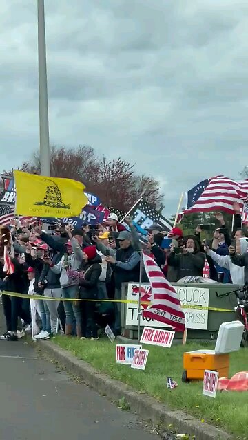 Trump gets a warm welcome in Pennsylvania.