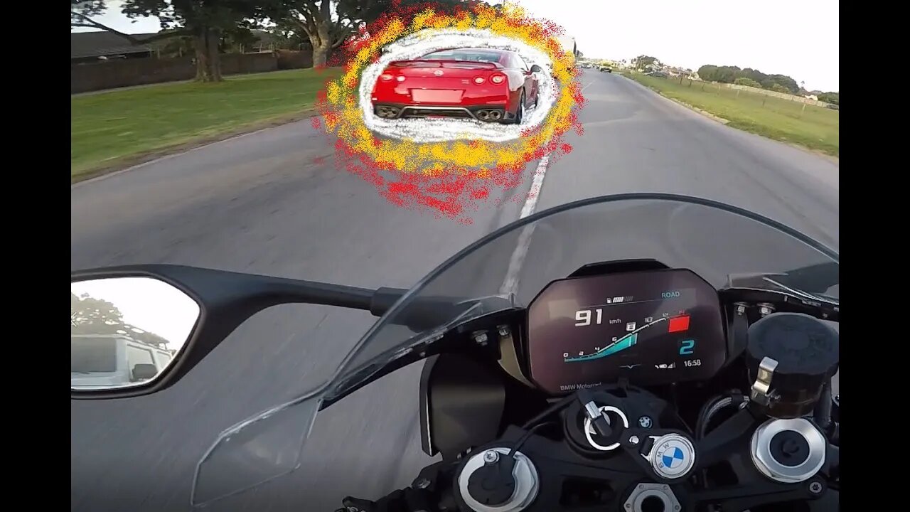 S1000RR - #s1000rr #motorcycle #lanesplitting #traffic #nearmiss #gtr #nissan