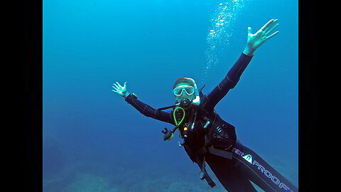 A Gentle Swim Thru Earth 🌍