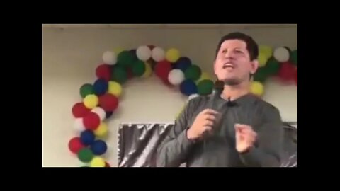 La iglesia verdadera es revelada en la Biblia. Padre Luis Toro.