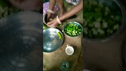 how to cut bhindi !! कामवाली बाई भिंडी कैसे काटती है