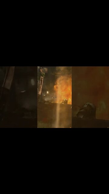 TOMB RAIDER - LARA FAZENDO A LIMPA