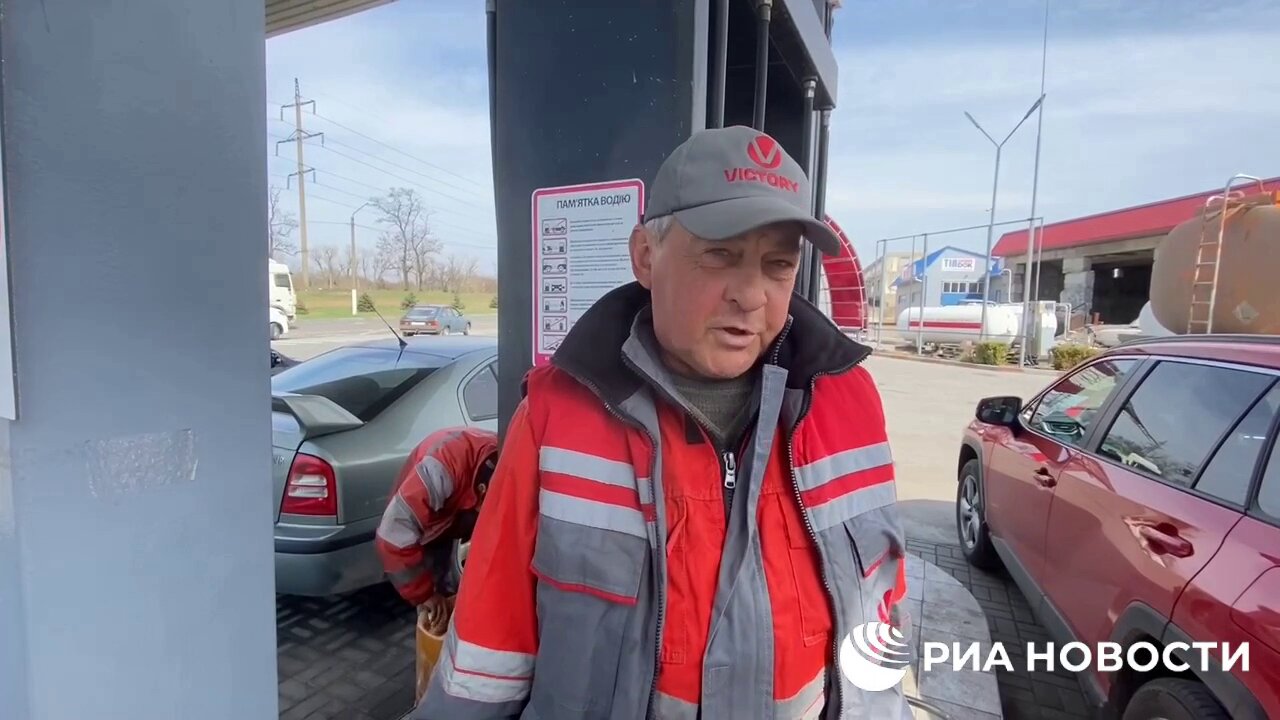 Demand for rubles is growing in Melitopol, which has come under Russian control, at some gas stations it is already possible to pay with the Russian ruble