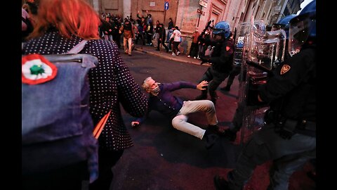 ITALIANS USE RED PAINT GRAFFITI ON PUBLIC HEALTH OFFICES.