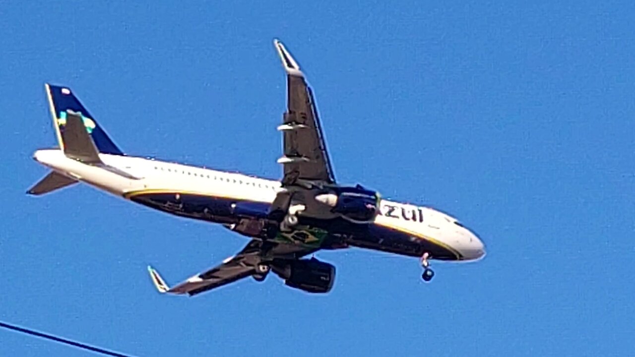 Airbus A320NEO PR-YRN on final approach coming from Campinas to Fortaleza