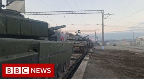 Russia says it is pulling back troops from Ukraine border - BBC News
