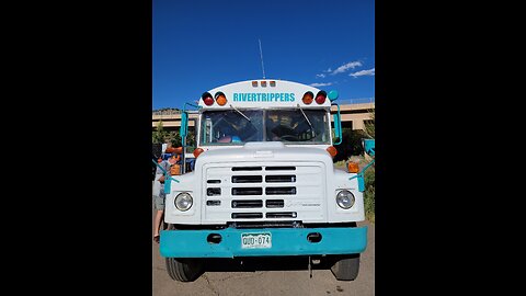 (432) 1988 International S1800 Thomas Rivertrippers Bus #40 ride to the Colorado river