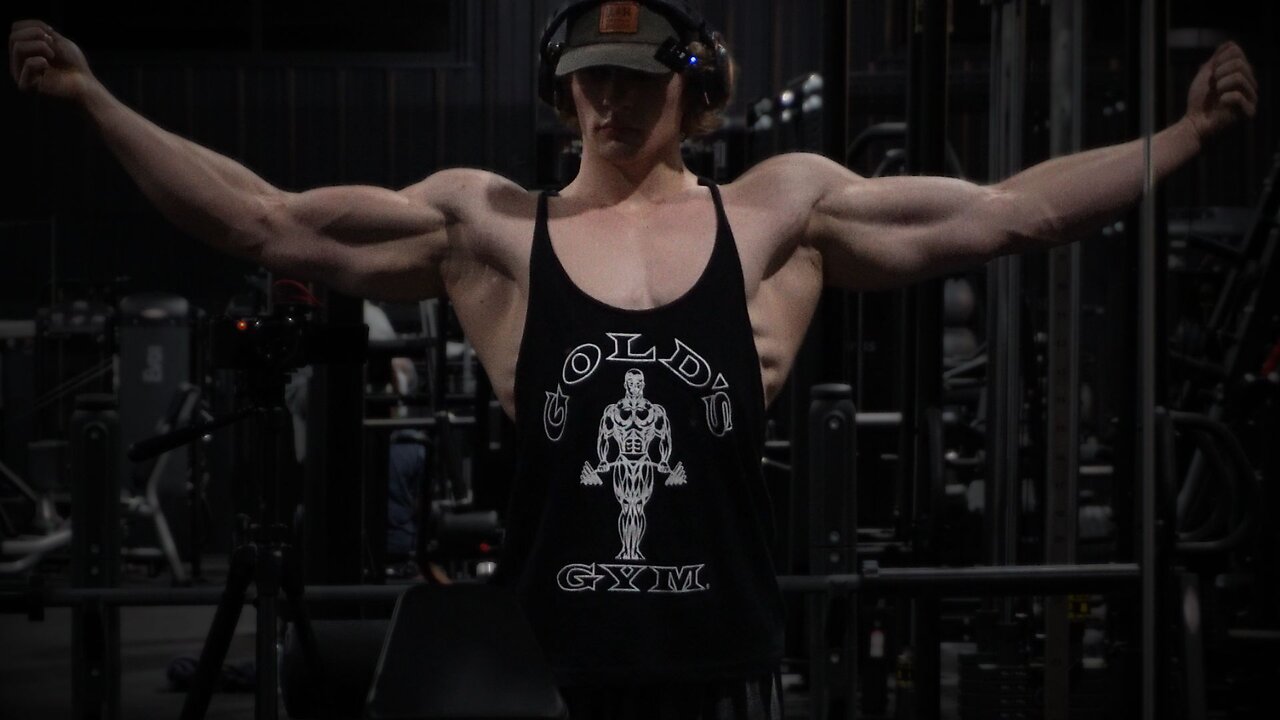 GOLDS GYM ERA l CRACKED PUSHDAY
