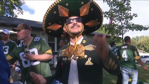 California-based Packers fan group throws the 'perfect tailgate' in Lambeau neighborhood