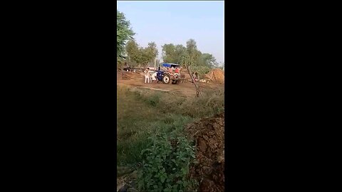 The tractor driver deliberately ran the tractor over the boy, the boy died. #v viral video