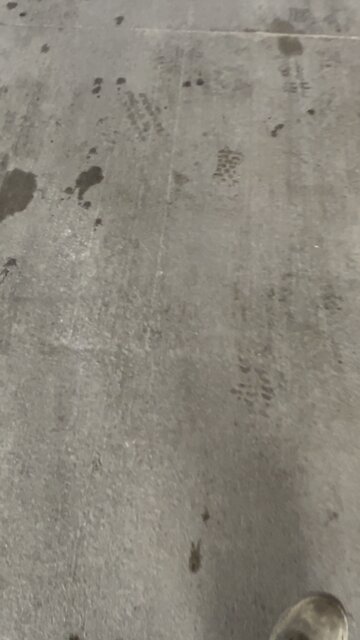 Marathon gas station. GET THIS BULLSHIT GONE !!!!