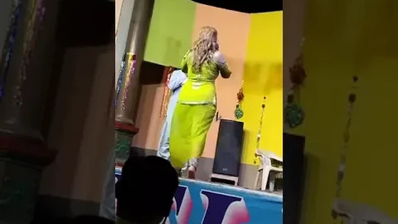 Laila jutti latest stage mujra dance Performance Pakistan stage drama 2023