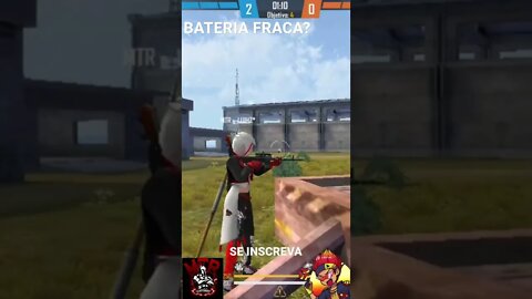 QUANDO VOCÊ TA JOGANDO BEM, MAS SUA BATERIA ACABA NO MEIO DA PARTIDA DE FREE FIRE.