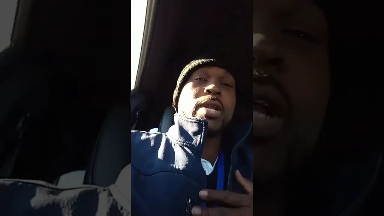 I got escorted out the strip club for throwing fried Chicken LOL