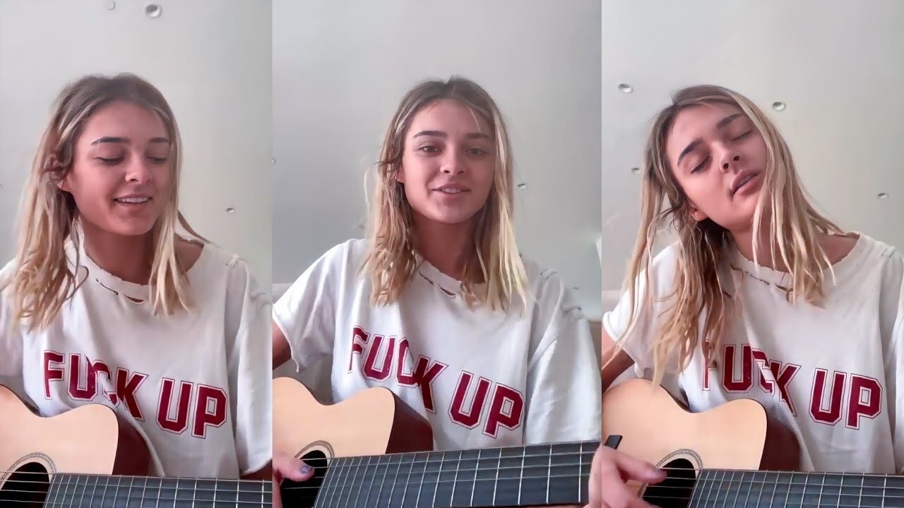 Charlotte Lawrence - "Orange Used To Be My Favourite Color" (Acoustic)