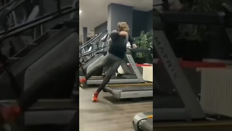 Who do this in gym🤪