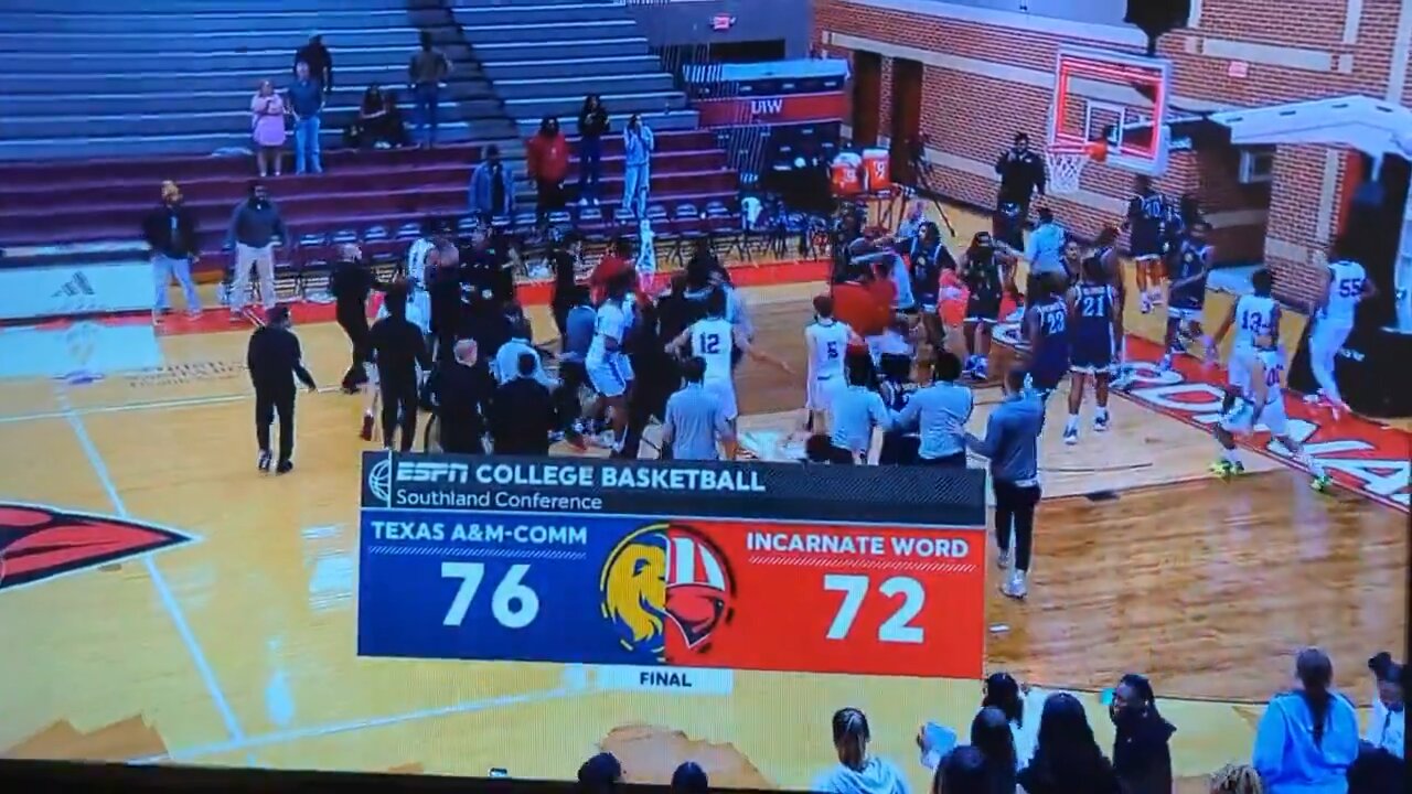 Full-on BRAWL in Division 1 Basketball Game!