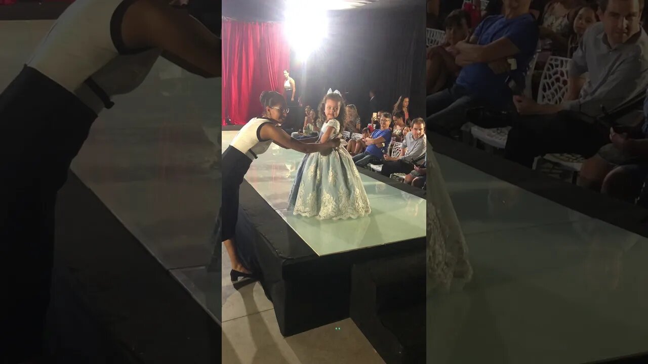 Desfile de moda infantil semana da moda #shorts #linda #bebe