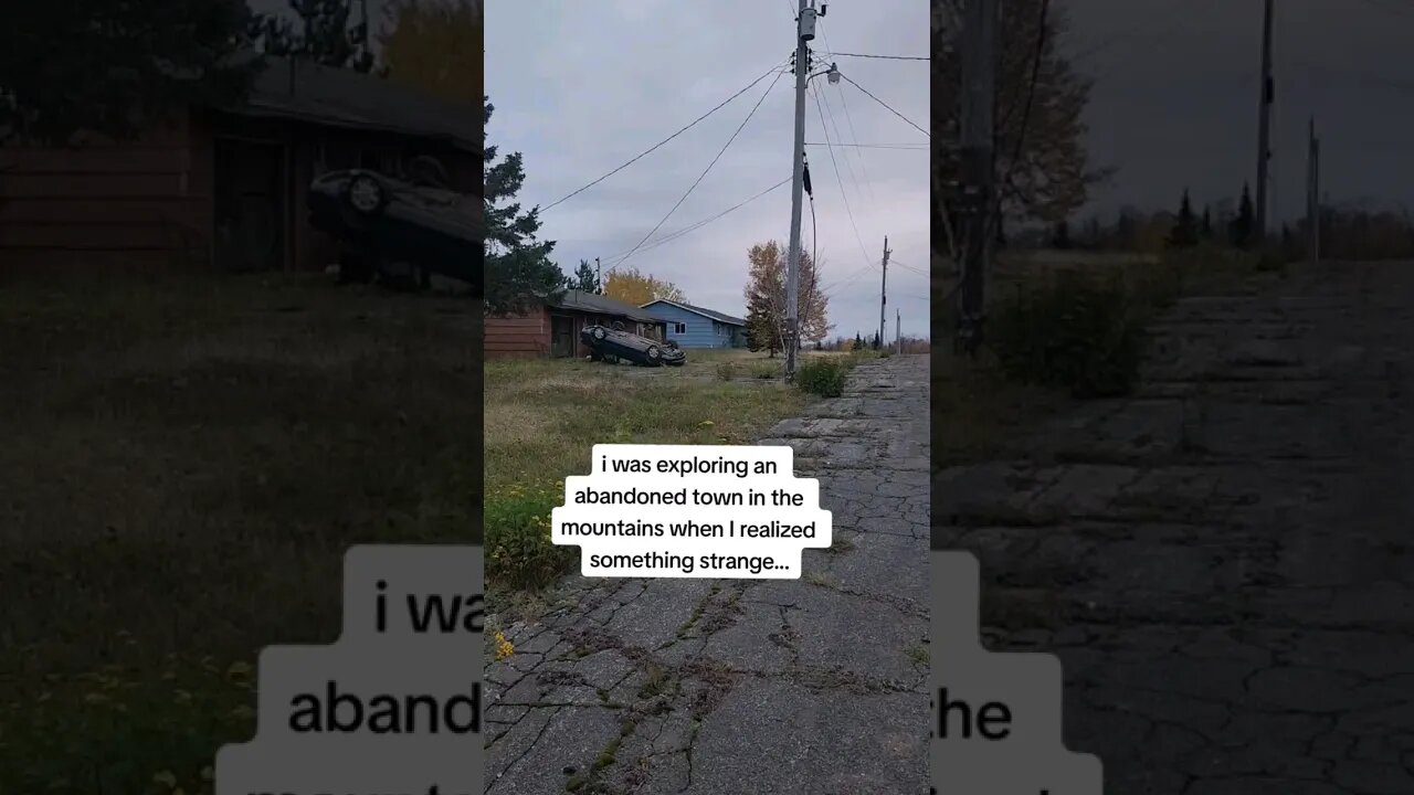 this abandoned town had cars left behind