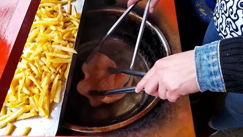 Frying Chicharrin Guatemala