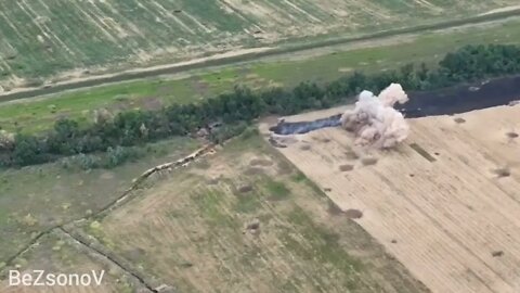 Work on Nazi positions disguised in the forest belt, in the Avdiivka direction