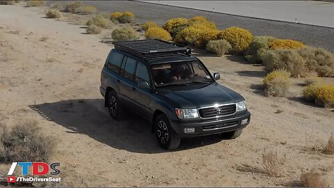 FrontRunner Outfitters provides a slick upgrade to our 1999 Toyota Land Cruiser