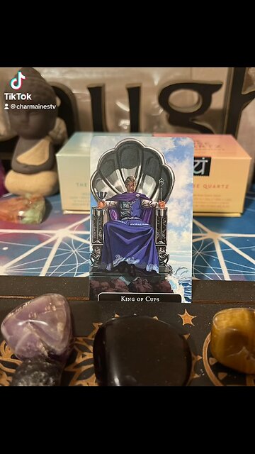 King of Cups #tarot #message #sunday #wisdom #king