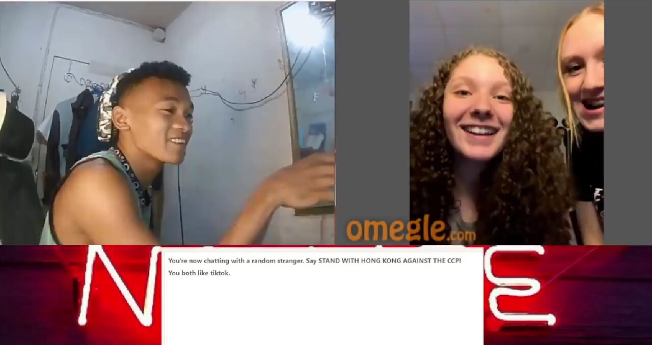 Singing to Strangers on Omegle | Your Kiddos Kind a not Allowed