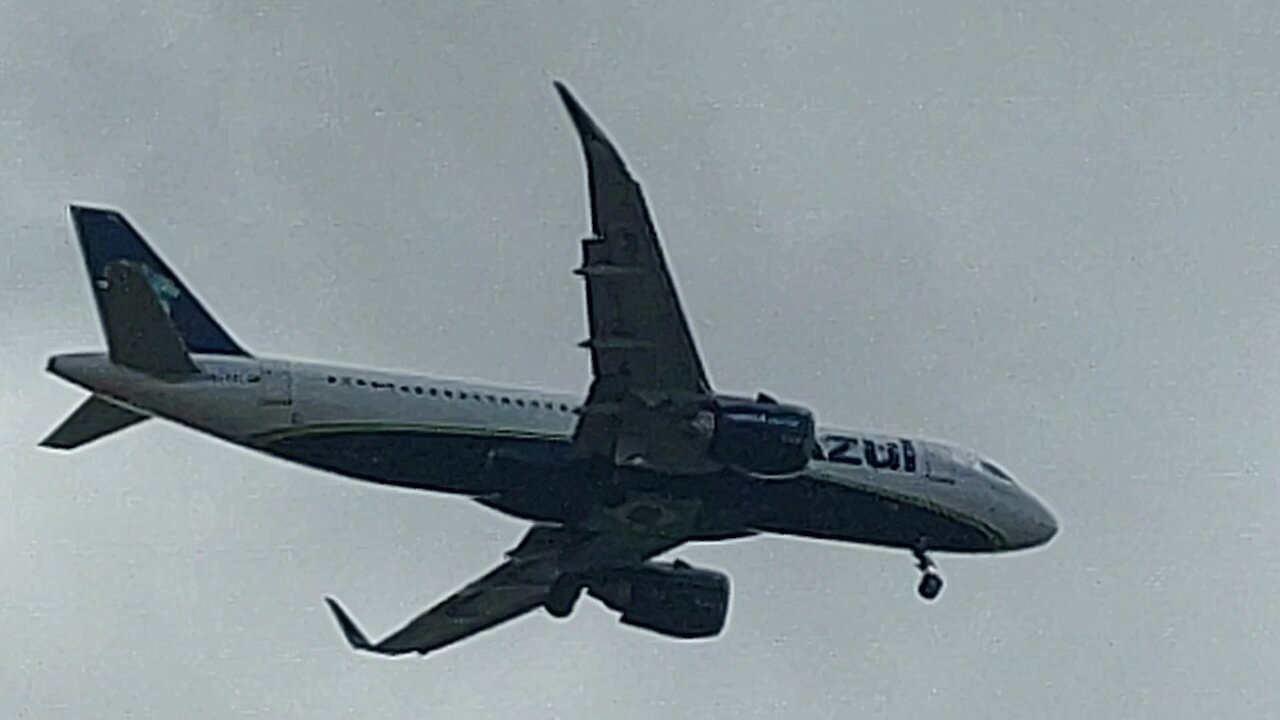 Airbus A320NEO PR-YYL vindo do Recife para Fortaleza,A320NEO PR-YYL coming from Recife to Fortaleza