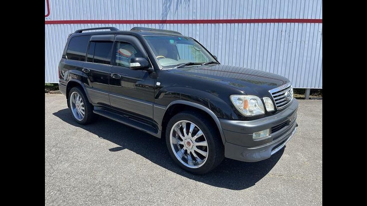 TOYOTA LAND CRUISER 2004 BLACK FOR RENT