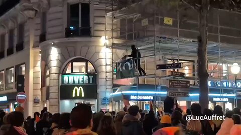 Pro-Palestinian protesters target a McDonald's in Paris as clashes get out of control