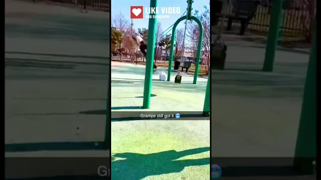 Donโt play with grandpa ๐๐ช (via kiingdoggy/IG) #flips #grandpa