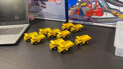 MVP Hot Wheels CAT Dump Trucks