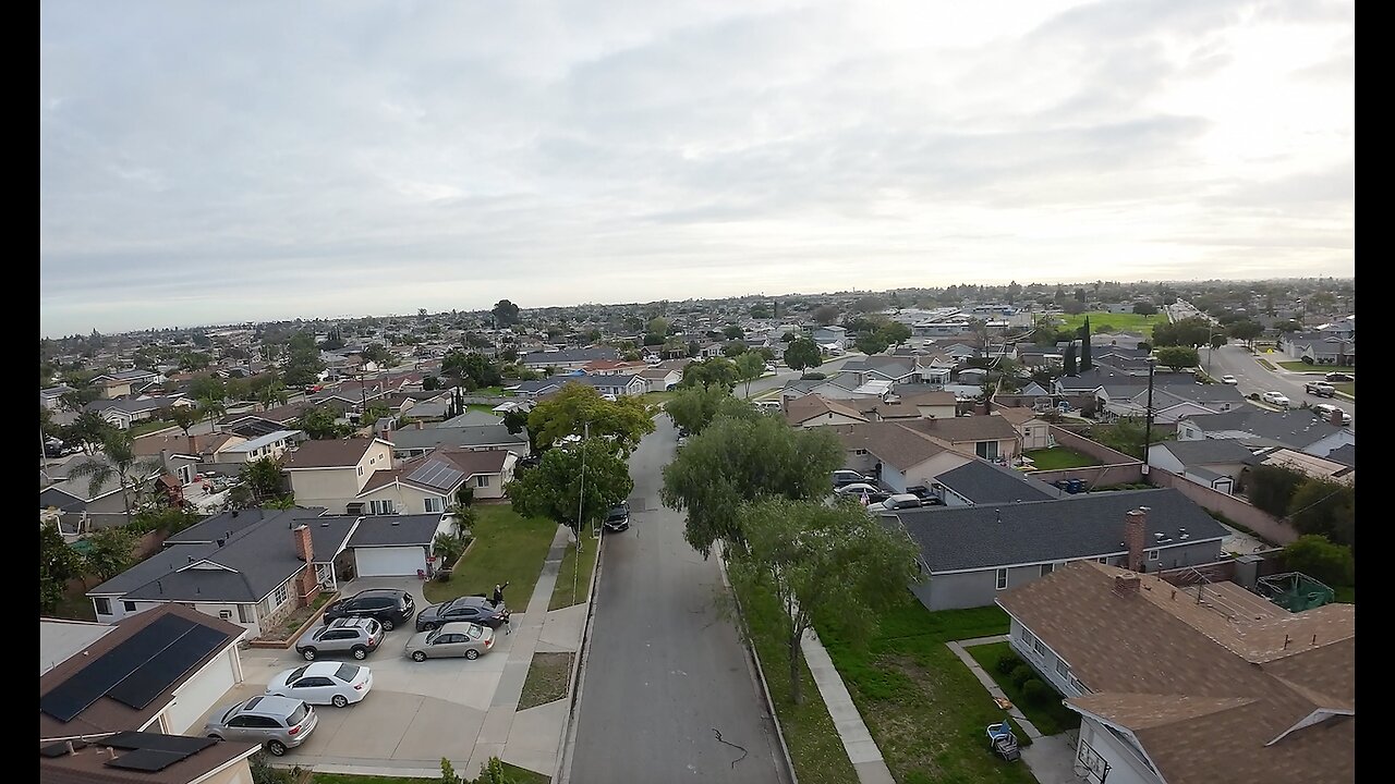 Just a Short FPV Drone Fly-By Down My Street ~ Buena Park CA