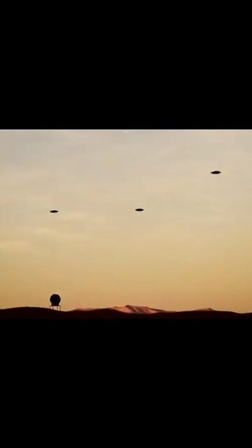 VIDEO FOOTAGE SHOWING THREE UFOs🛸🛩️FLYING ACROSS THE SKY🛸🛩️🛸💫