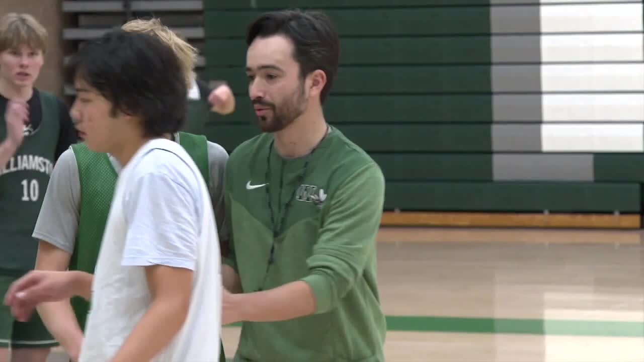 Williamston boys basketball looking to keep winning ways going under new head coach Koji Vroom