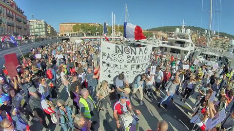 Ambiance torride au port de Nice : Marseillaise et Liberté