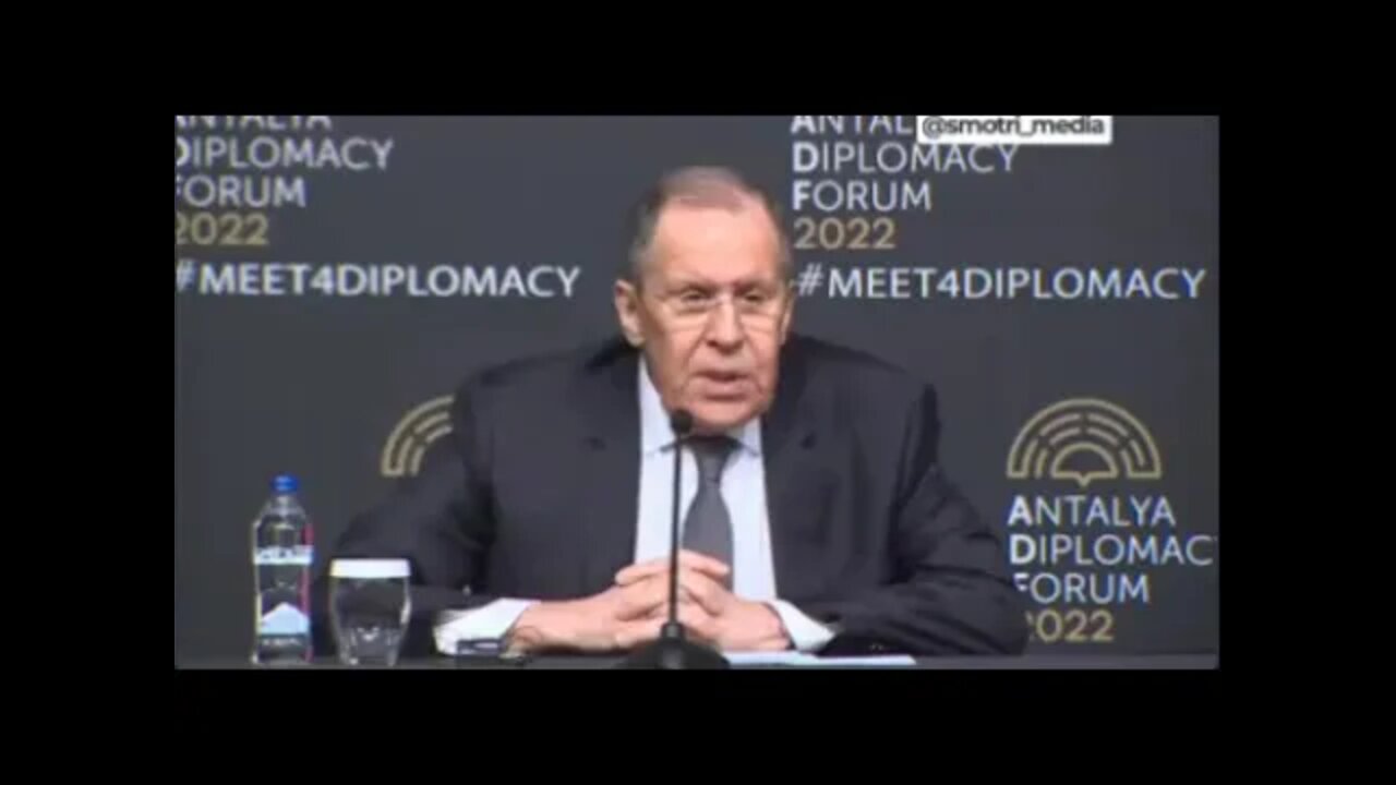 MENTIROSO: Sergei Lavrov, disse: "não vamos invadir nenhum país, nós nem sequer invadimos a Ucrânia"