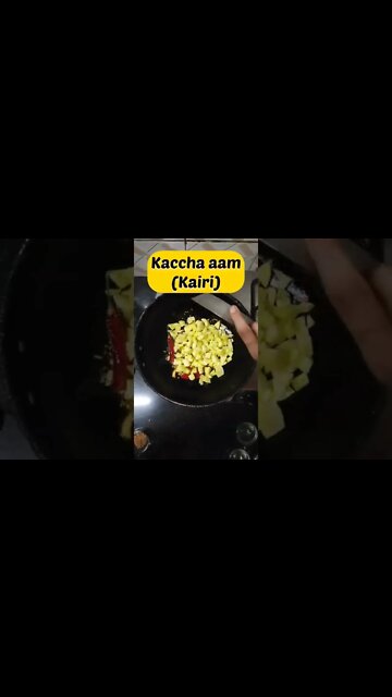 Kairi ki chutney (Kaccha Aam) #shorts #ytshorts #recipe #kairi #spicy #chutney