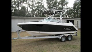 2019 Robalo 227 dual console