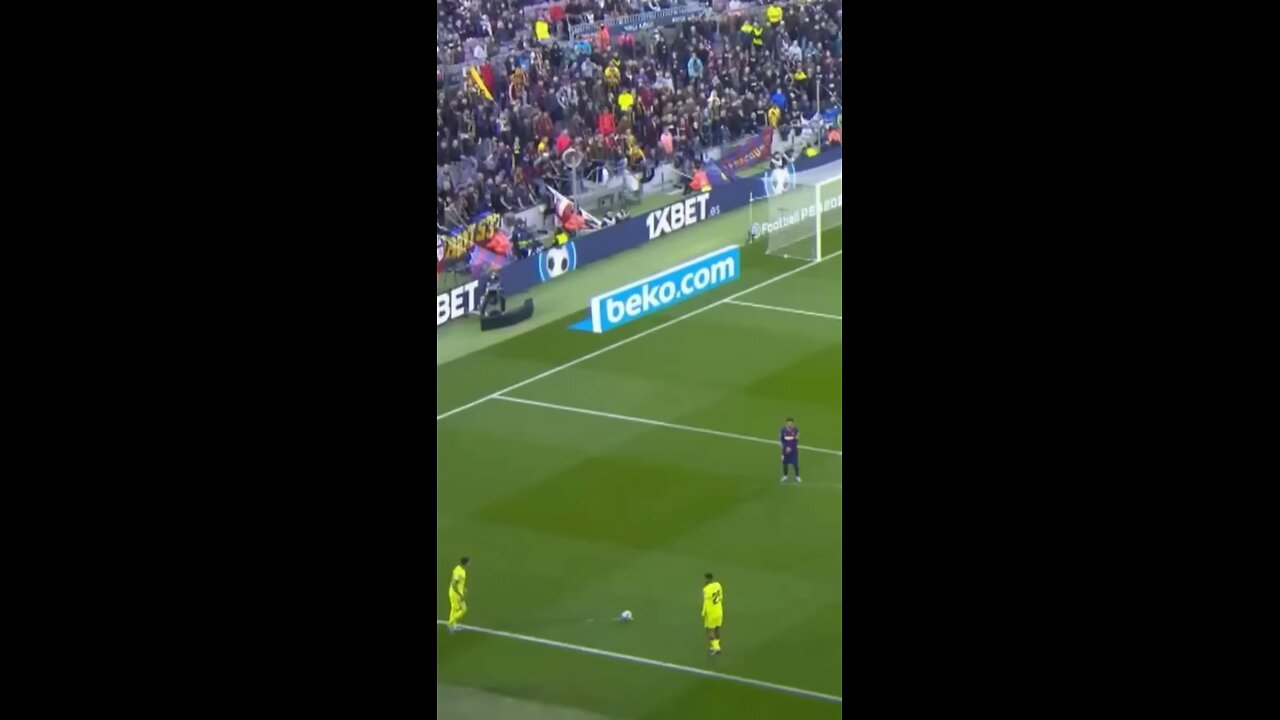 Ter Stegen unbelievable save (short video)