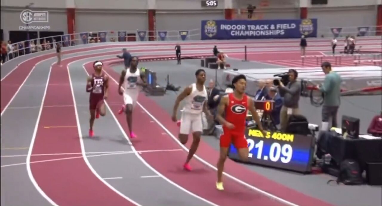New World Record | Men’s 400 Meter | Christopher Morales Williams, 44.49s!