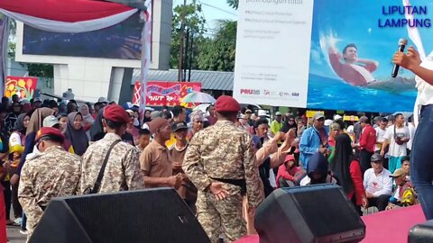 JALAN SEHAT HUT KE-12 PARTAI GERINDRA DI TUGU ADIBURA BANDARLAMPUNG