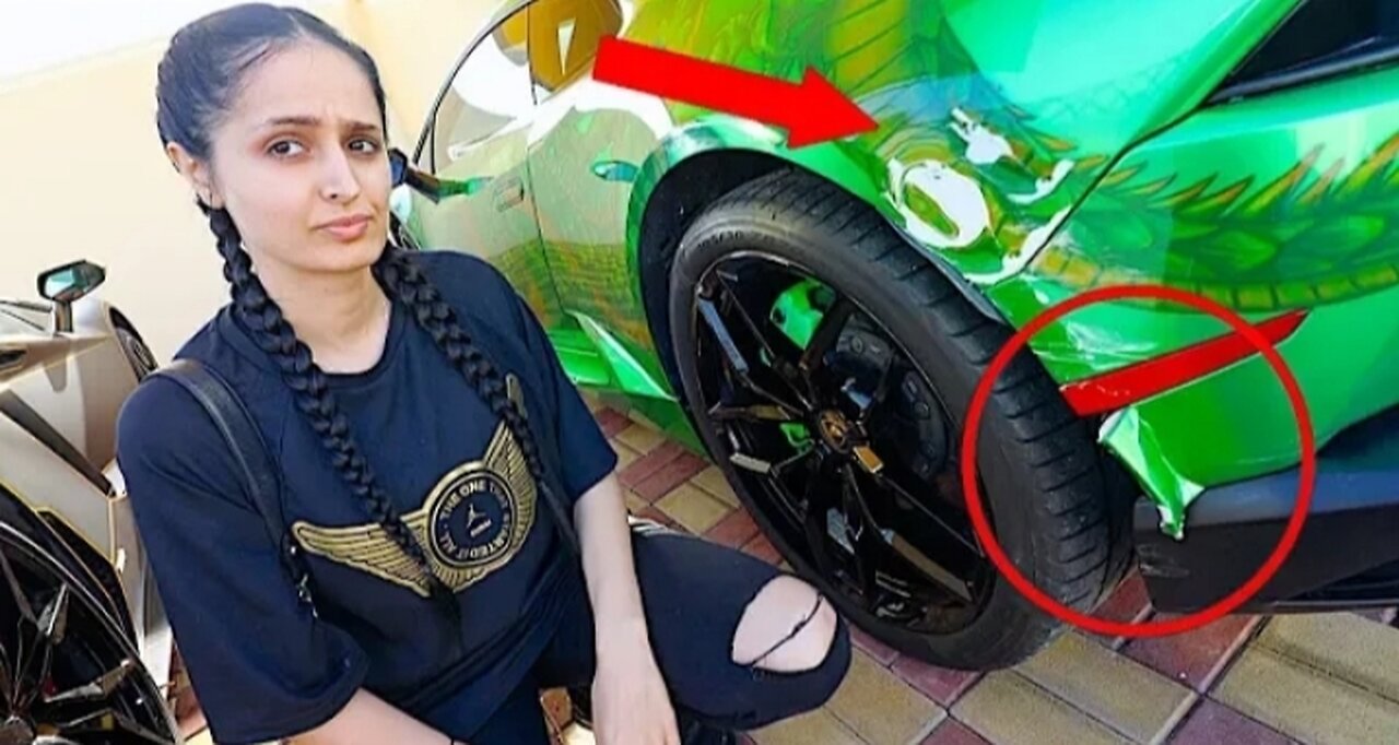 LANA CRASHED HER LAMBORGHINI ...